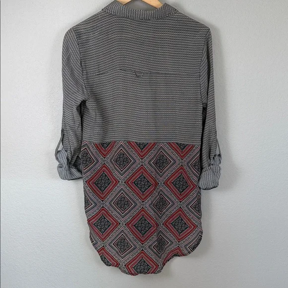 Tolani Selina from Revolve Button up in Diamonds 100% Silk Women's Small - Picture 7 of 9